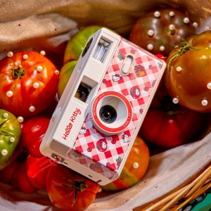 Sanrio Characters Sanrio Hello Kitty Tomatoes 35mm Camera Saudi Arabia | YI0587624