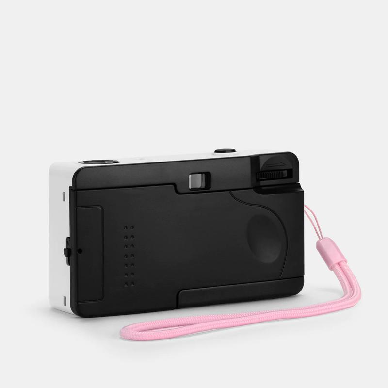 Accessories Sanrio Hello Kitty Strawberry Shake 35mm Camera  Saudi Arabia |  JX8634210