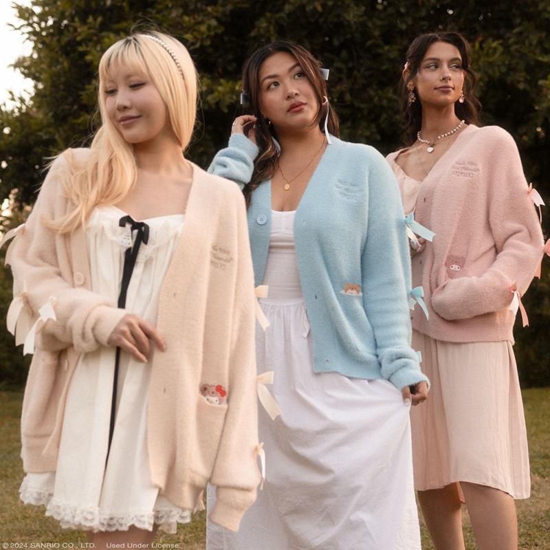 Apparel Sanrio Cinnamoroll Cozy Kuma JapanLA Cardigan  Saudi Arabia |  SH0214536