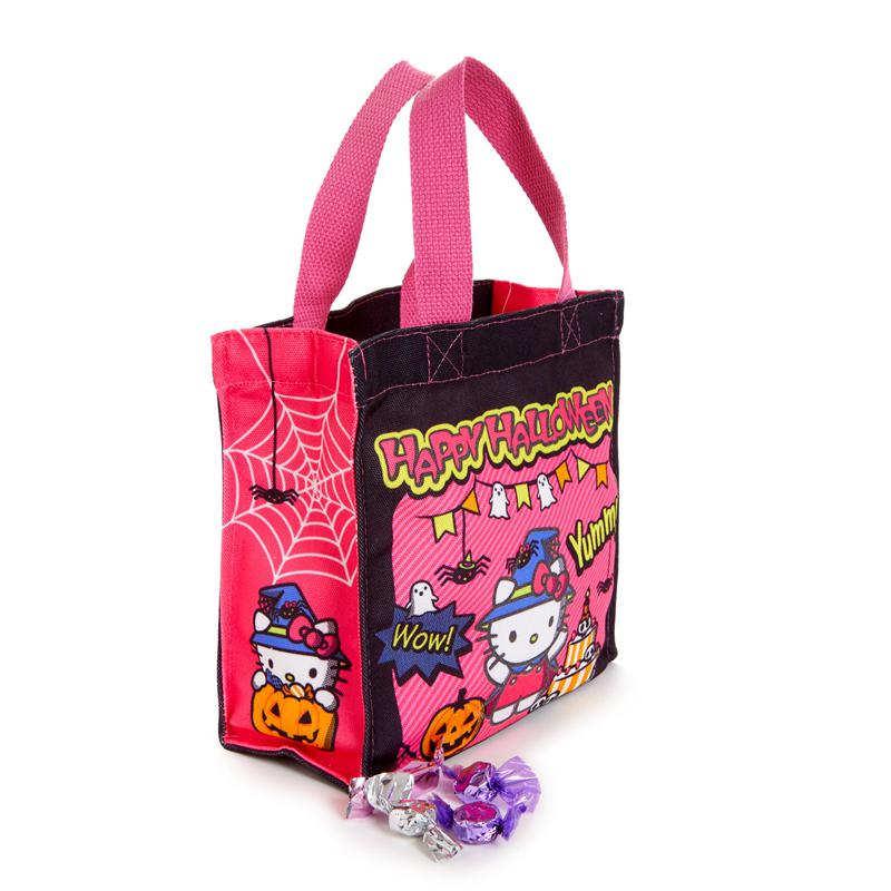 Bags Sanrio Hello Kitty 2024 Halloween Glow-in-the-Dark Treat Bags  Saudi Arabia |  HN2756481