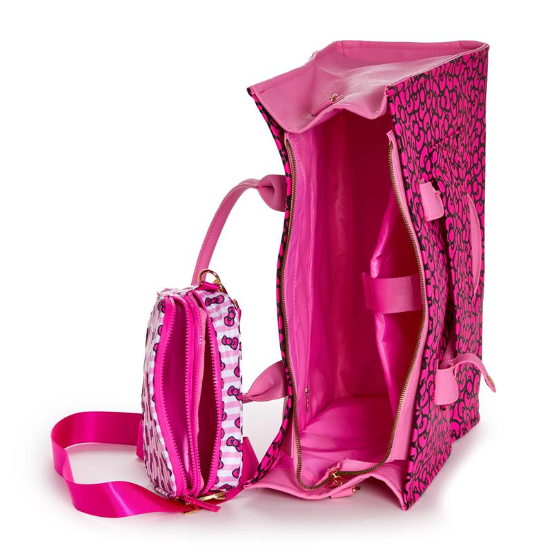 Bags Sanrio Hello Kitty 3-pc All-Over Print Travel Set Tote  Saudi Arabia |  QM4015629