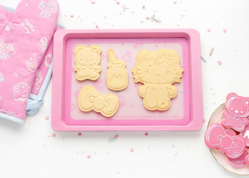 Sanrio Characters Sanrio Hello Kitty 50th Anniversary Cookie Stamp and Frosting Set Cookie  Saudi Arabia |  QO9137584