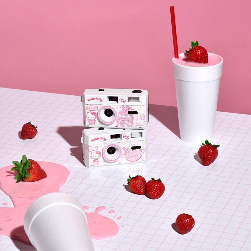 Sanrio Characters Sanrio Hello Kitty Strawberry Planet 35mm Camera  Saudi Arabia |  FL3047296