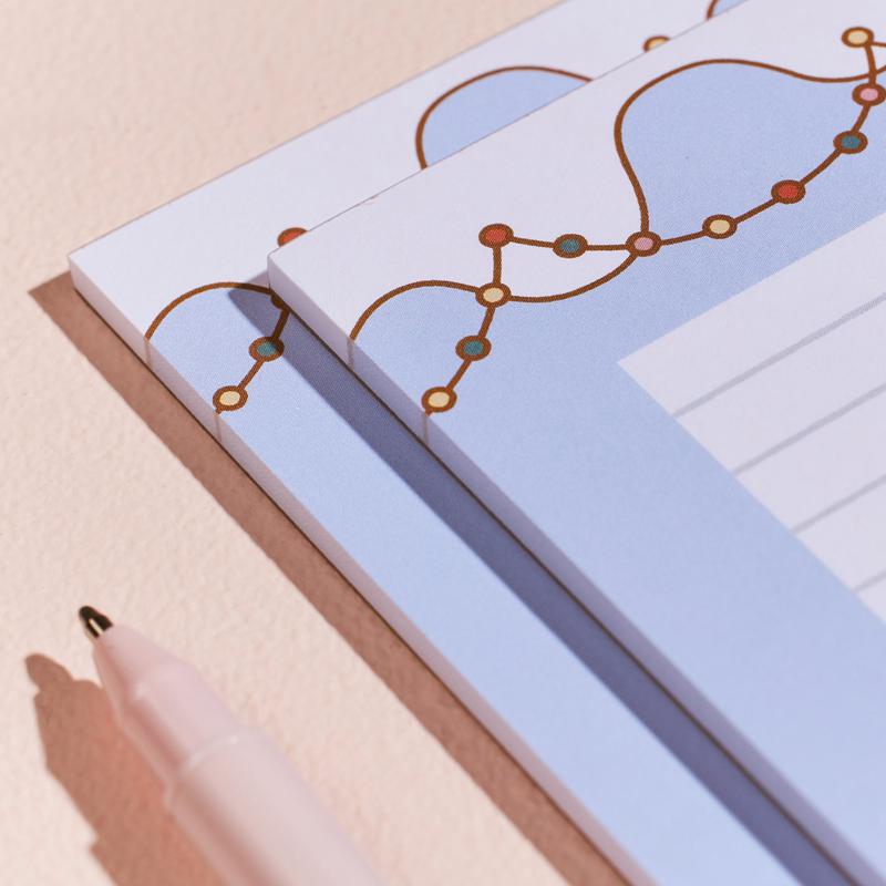 Sanrio Characters Sanrio Hello Kitty and Friends x Erin Condren Holiday List 2-Piece Se Notepad  Saudi Arabia |  YG0819426