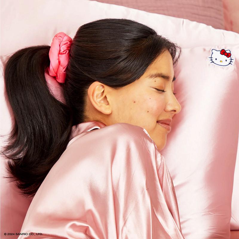 Sanrio Characters Sanrio Hello Kitty x Kitsch Facecase (Solid Pink) Pillow  Saudi Arabia |  OC5208973