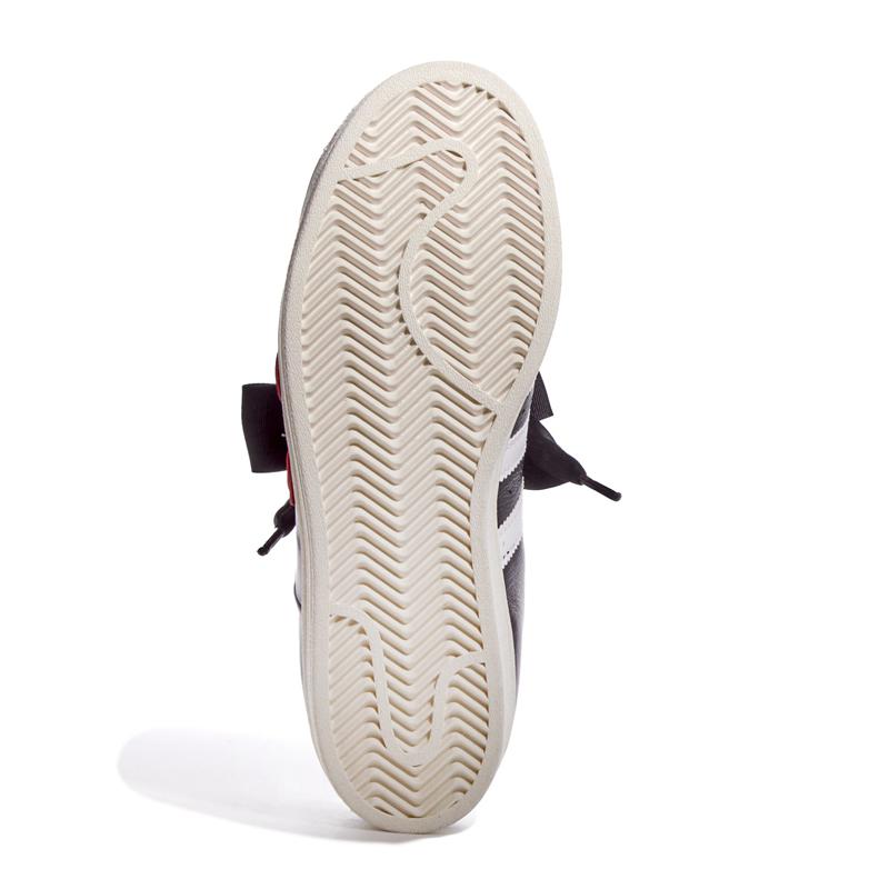 Shoes Sanrio Hello Kitty x adidas Superstar Ribbon(Youth) Sneaker  Saudi Arabia |  AX9830254